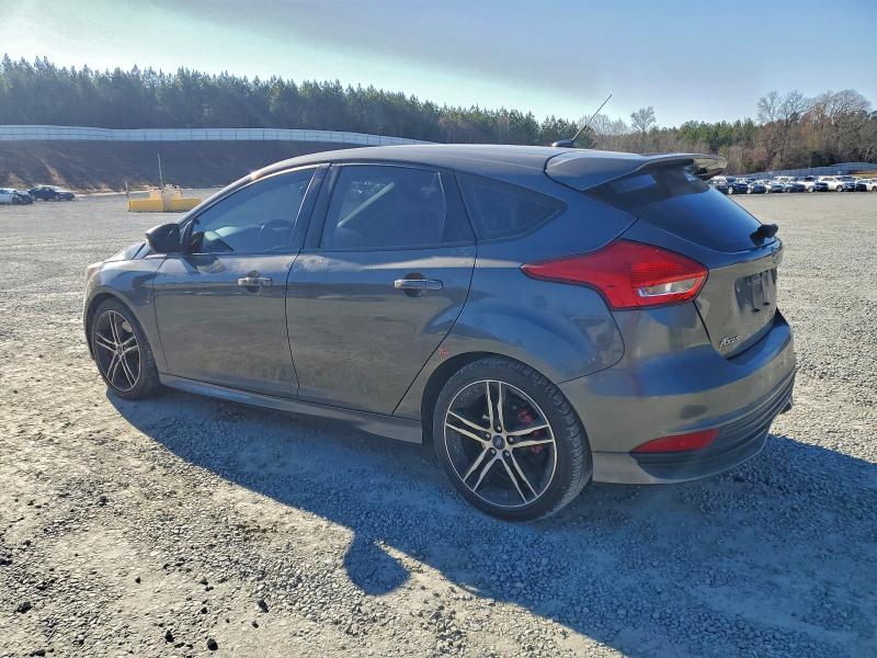 Photo 2 from auction – 2017 FORD FOCUS ST with VIN 1FADP3L95HL348725