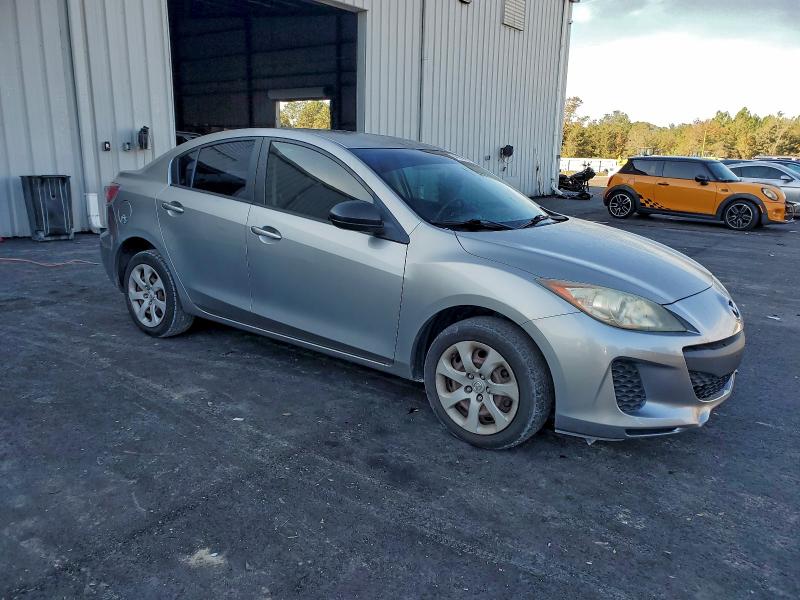 Photo 4 from auction – 2013 MAZDA 3 I with VIN JM1BL1TF8D1731247