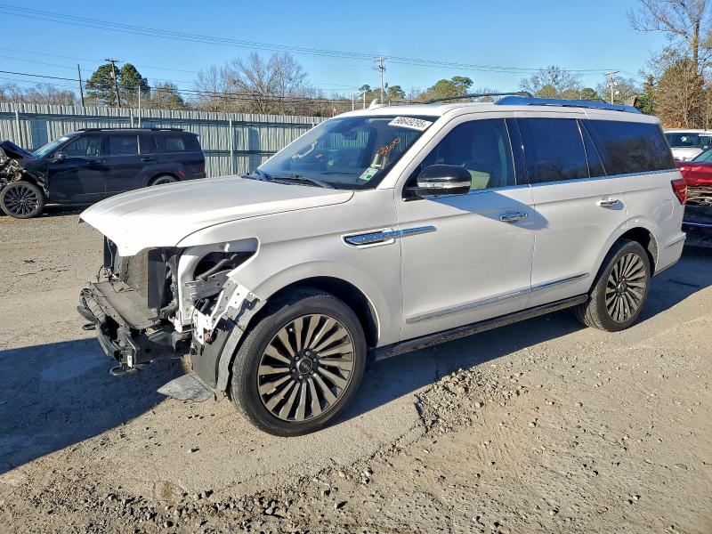 LINCOLN NAVIGATOR 2019 with VIN 5LMJJ2LT5KEL13188 - Photo from auction