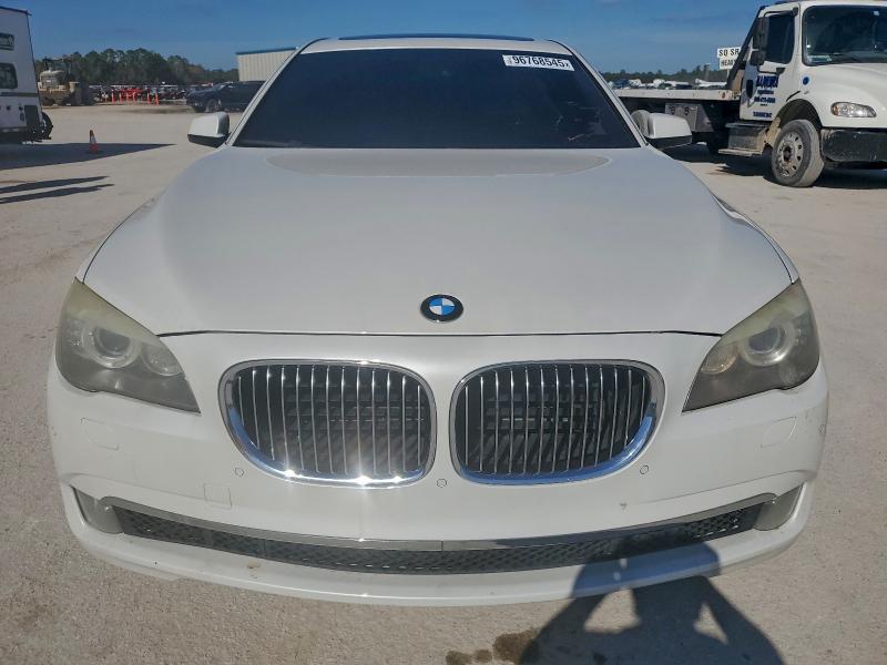 Photo 5 from auction – 2009 BMW 750 with VIN WBAKB83559CY62003