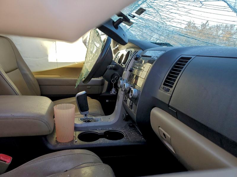 Photo 9 from auction – 2008 TOYOTA SEQUOIA LI with VIN 5TDZY68A18S007855