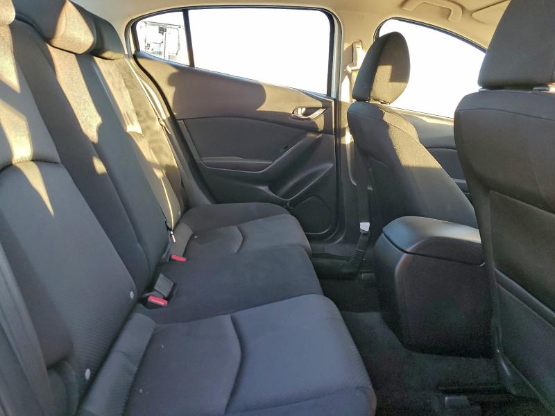 Photo 10 from auction – 2018 MAZDA 3 SPORT with VIN 3MZBN1U72JM231601