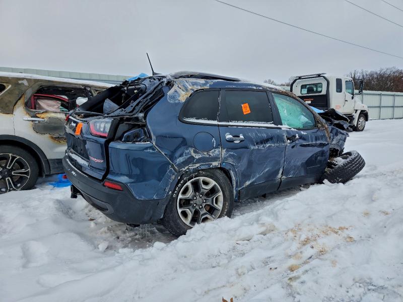 Photo 3 from auction – 2019 JEEP CHEROKEE T with VIN 1C4PJMBX8KD442016
