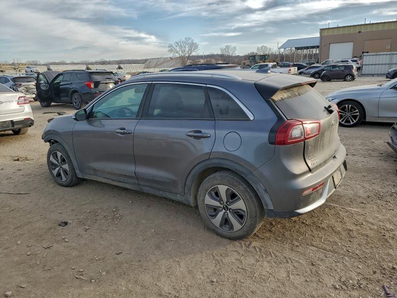 Photo 2 from auction – 2017 KIA NIRO EX with VIN KNDCC3LC4H5053911
