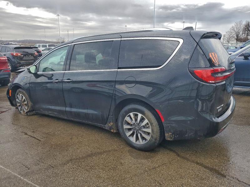 Photo 2 from auction – 2021 CHRYSLER PACIFICA H with VIN 2C4RC1L72MR591666