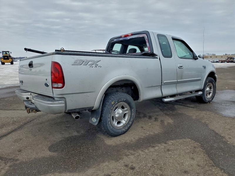 Photo 3 from auction – 2003 FORD F150 with VIN 2FTRX18W03CA82598