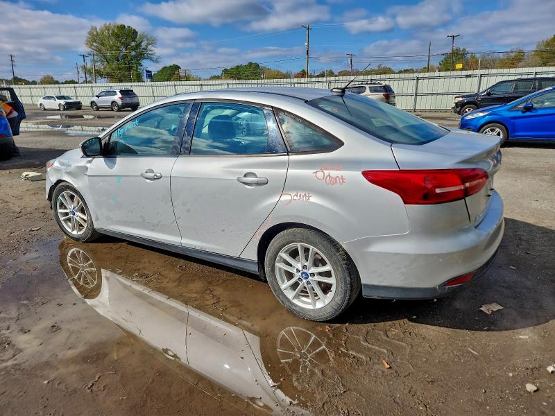 Photo 2 from auction – 2015 FORD FOCUS SE with VIN 1FADP3F28FL282814