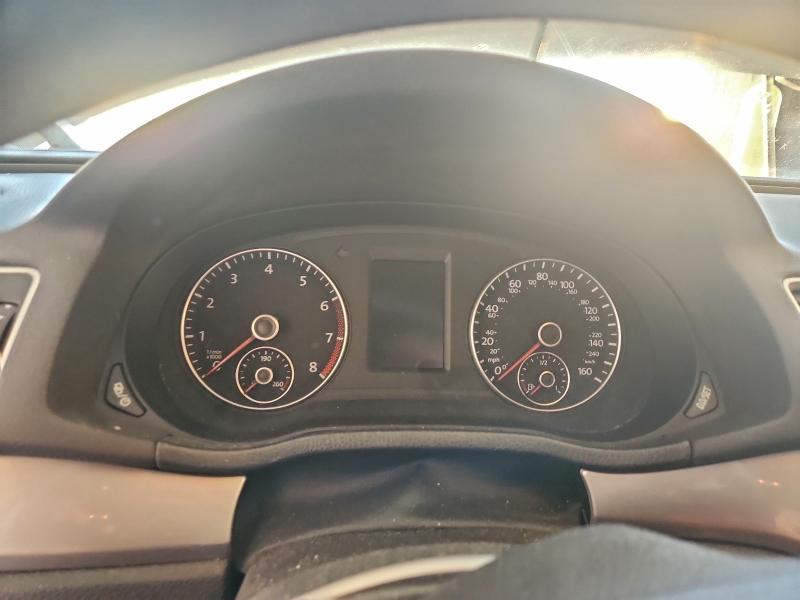 Photo 9 from auction – 2014 VOLKSWAGEN PASSAT S with VIN 1VWAP7A32EC022392