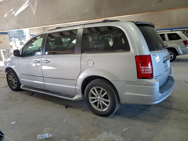 Photo 2 from auction – 2010 CHRYSLER TOWN & COU with VIN 2A4RR8DXXAR368318