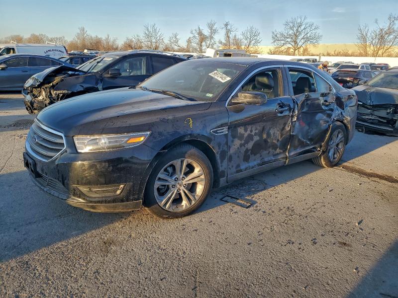 FORD TAURUS 2018 with VIN 1FAHP2E87JG131076 - Photo from auction