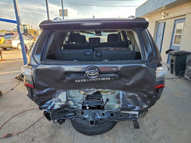 Photo 6 from auction – 2015 TOYOTA 4RUNNER SR with VIN JTEZU5JR1F5095844