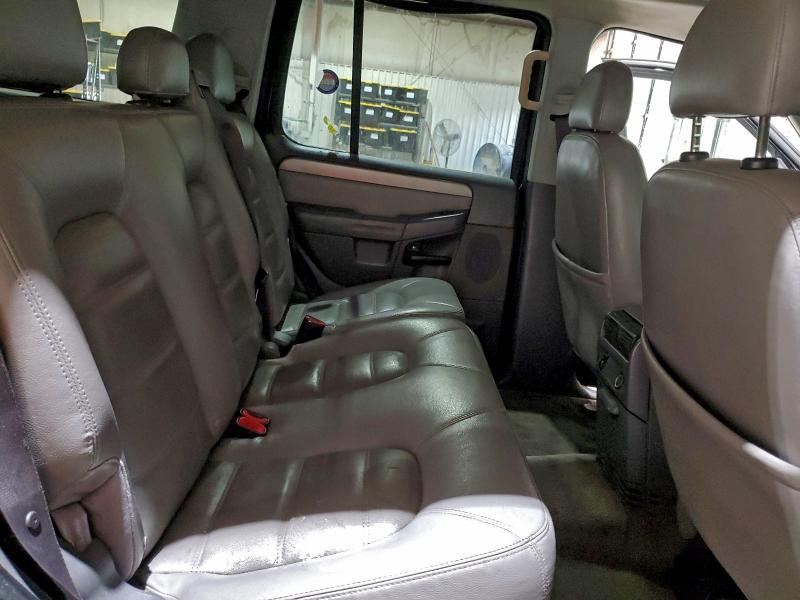 Photo 11 from auction – 2004 FORD EXPLORER X with VIN 1FMZU73K24UB84904