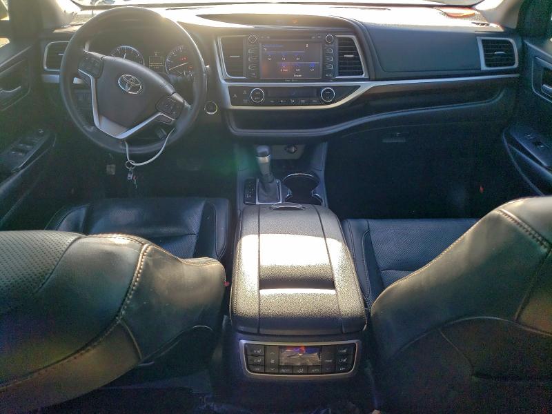Photo 8 from auction – 2015 TOYOTA HIGHLANDER with VIN 5TDDKRFHXFS150622