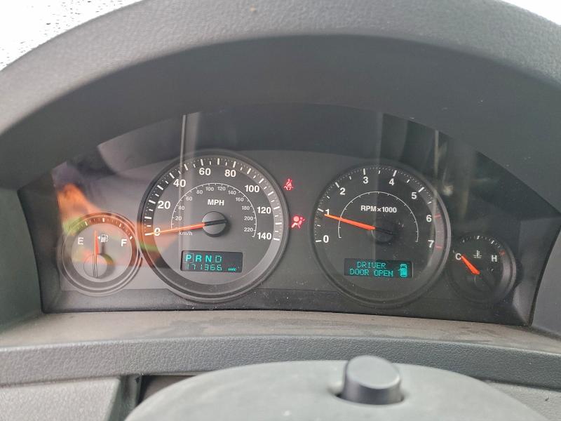 Photo 9 from auction – 2005 JEEP GRAND CHER with VIN 1J4HS48N05C596392