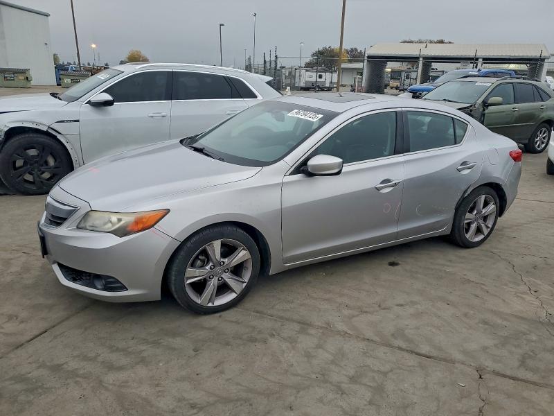 ACURA ILX 20 TEC 2013 with VIN 19VDE1F71DE004741 - Photo from auction