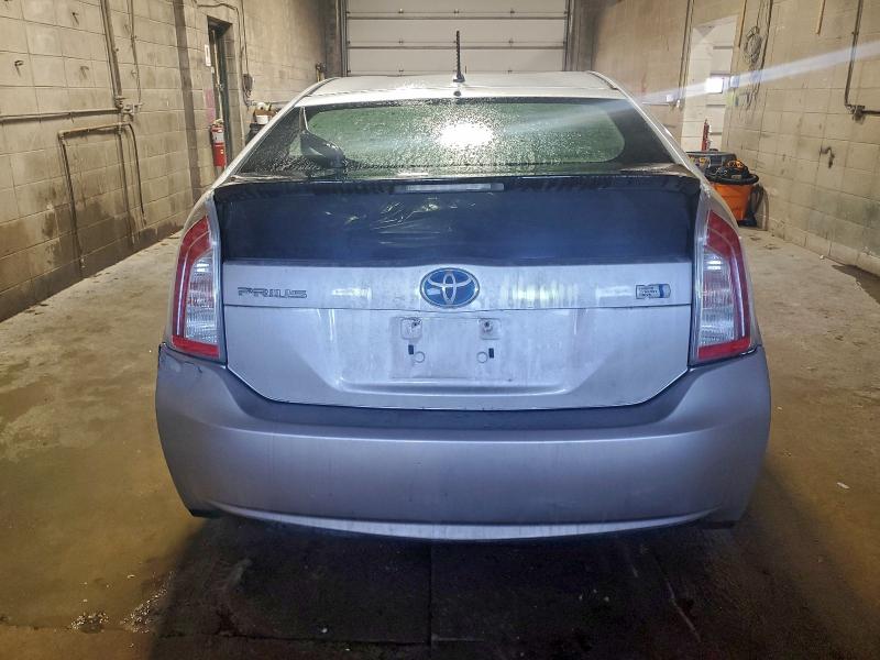 Photo 6 from auction – 2013 TOYOTA PRIUS with VIN JTDKN3DU5D0350786