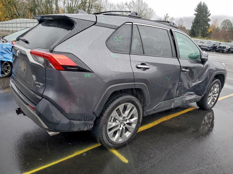 Photo 3 from auction – 2024 TOYOTA RAV4 LIMIT with VIN 2T3N1RFV1RC465455