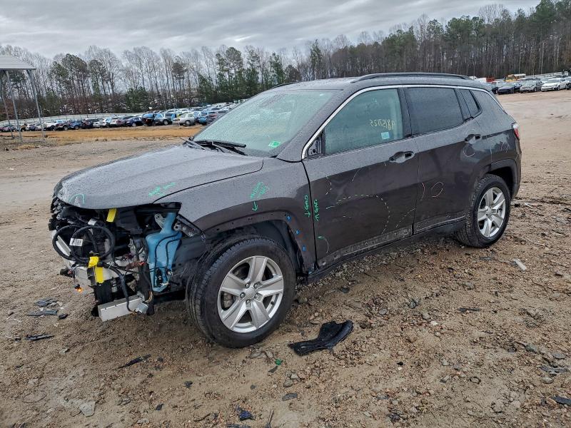 JEEP COMPASS LA 2022 with VIN 3C4NJCBBXNT162697 - Photo from auction