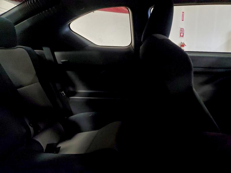 Photo 10 from auction – 2016 TOYOTA SCION TC with VIN JTKJF5C78GJ016887