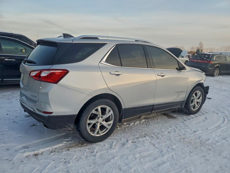 Photo 3 from auction – 2018 CHEVROLET EQUINOX LT with VIN 2GNAXTEX4J6160678