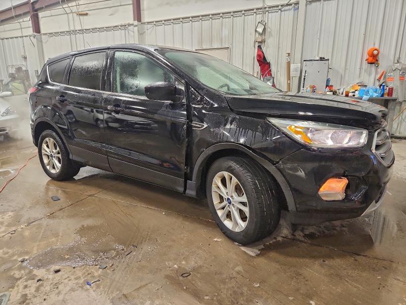Photo 4 from auction – 2017 FORD ESCAPE with VIN 1FMCU0GD9HUB14749