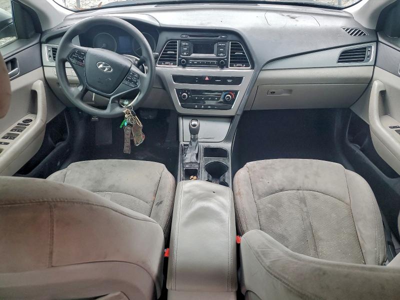Photo 8 from auction – 2015 HYUNDAI SONATA SE with VIN 5NPE24AF9FH052877