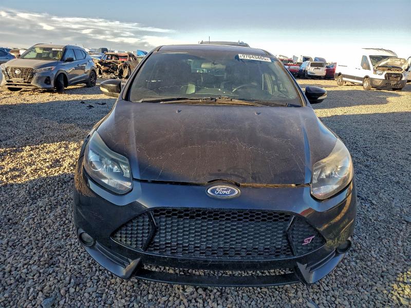 Photo 5 from auction – 2013 FORD FOCUS ST with VIN 1FADP3L92DL319547