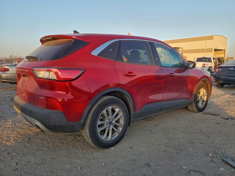 Photo 3 from auction – 2021 FORD ESCAPE with VIN 1FMCU0BZ9MUH32839