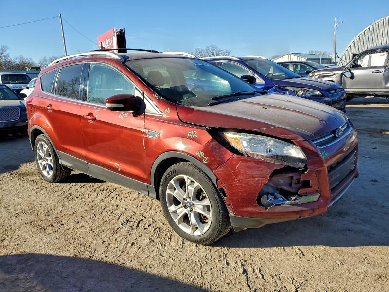 Foto 4 de la subasta – 2014 FORD ESCAPE con VIN 1FMCU0J94EUA52127