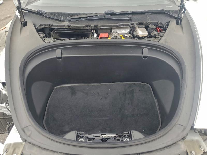 Photo 11 from auction – 2018 TESLA MODEL 3 with VIN 5YJ3E1EA6JF018480