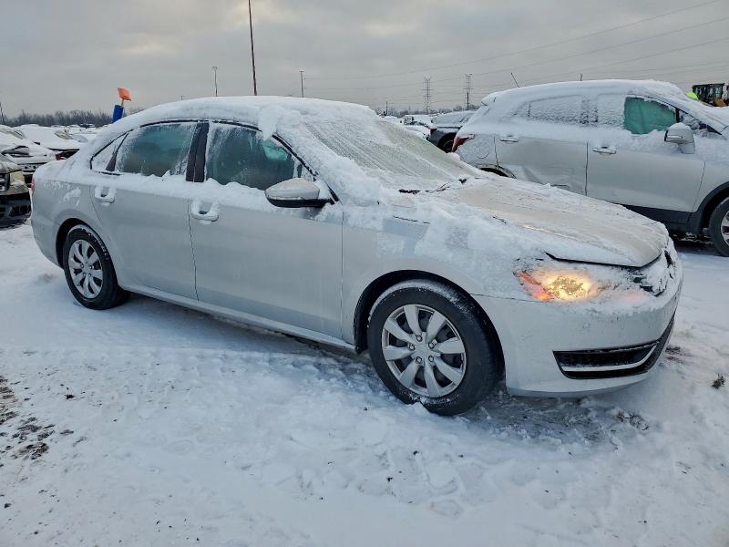 Photo 4 from auction – 2015 VOLKSWAGEN PASSAT S with VIN 1VWAS7A30FC029406