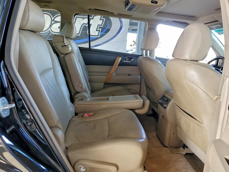 Photo 11 from auction – 2008 TOYOTA HIGHLANDER with VIN JTEEW44A082012871