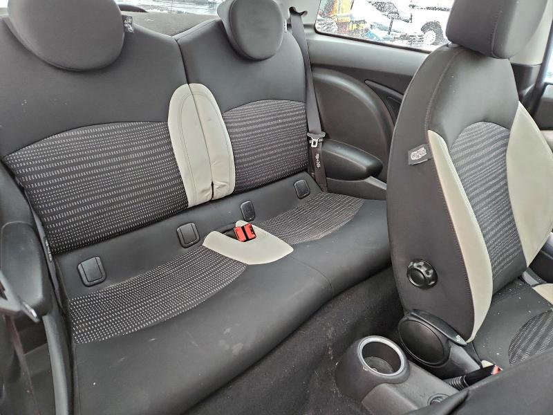 Photo 10 from auction – 2010 MINI COOPER with VIN WMWMF3C54ATZ25905