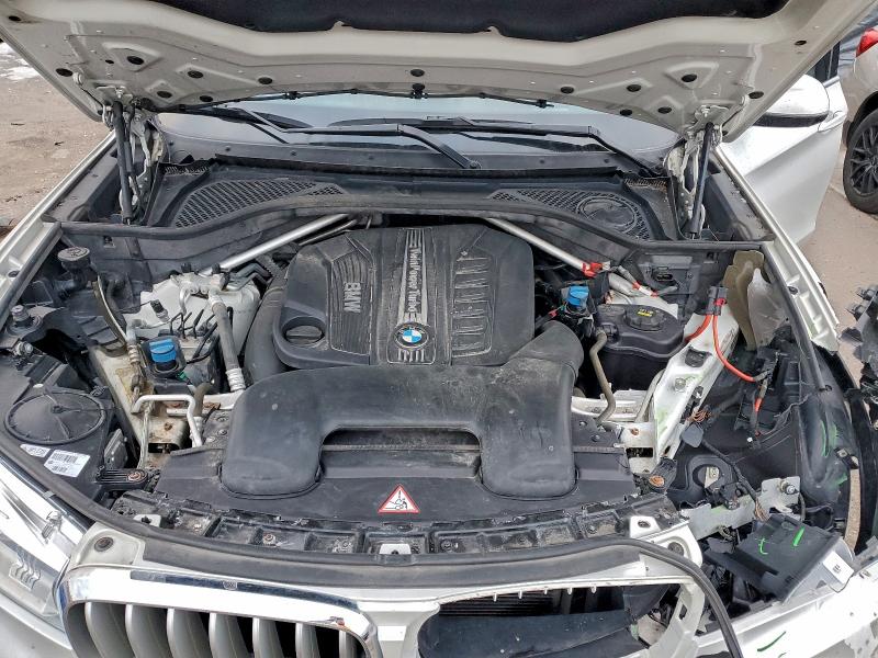 Photo 12 from auction – 2015 BMW X5 XDRIVE3 with VIN 5UXKS4C56F0N05971