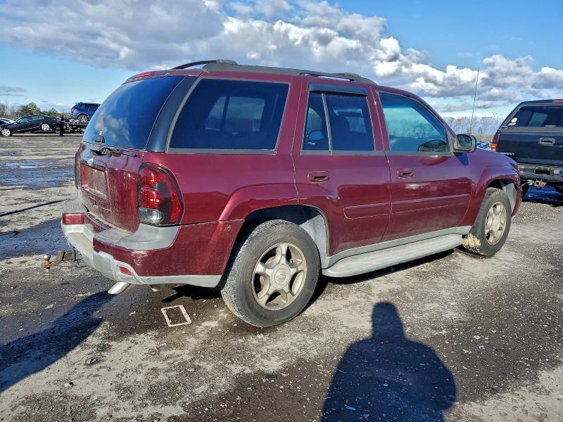Photo 3 from auction – 2005 CHEVROLET TRAILBLAZE with VIN 1GNDT13S952128431