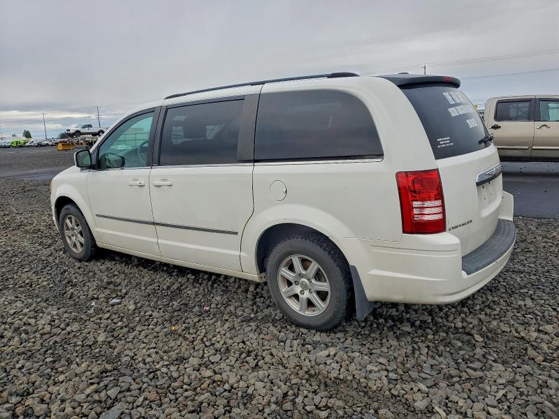 Photo 2 from auction – 2010 CHRYSLER TOWN & COU with VIN 2A4RR5D10AR346287
