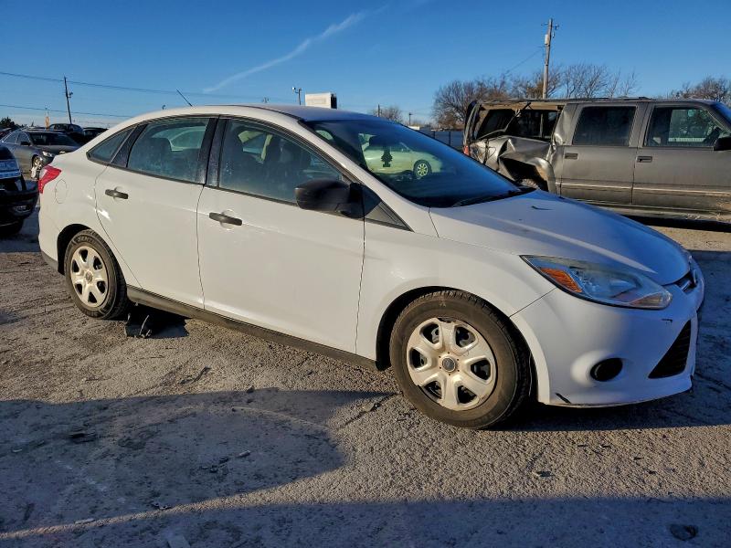 Photo 4 from auction – 2013 FORD FOCUS S with VIN 1FADP3E27DL276078