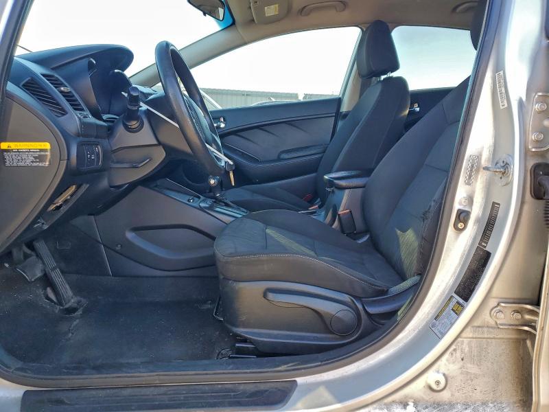 Photo 7 from auction – 2014 KIA FORTE LX with VIN KNAFK4A61E5200245