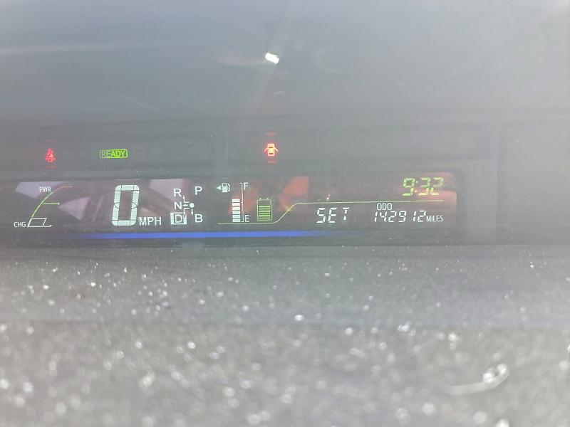 Photo 9 from auction – 2014 TOYOTA PRIUS V with VIN JTDZN3EU2E3309769