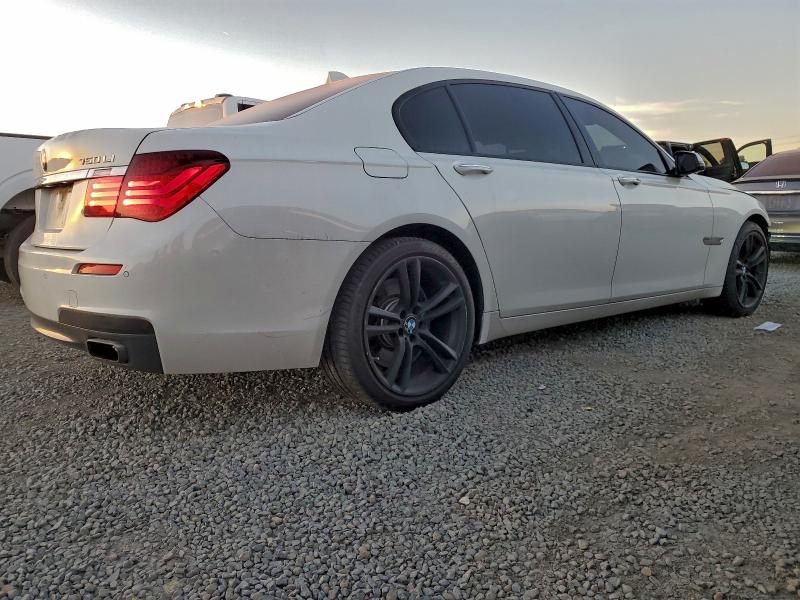 Photo 3 from auction – 2015 BMW 750 LI with VIN WBAYE8C54FD780917