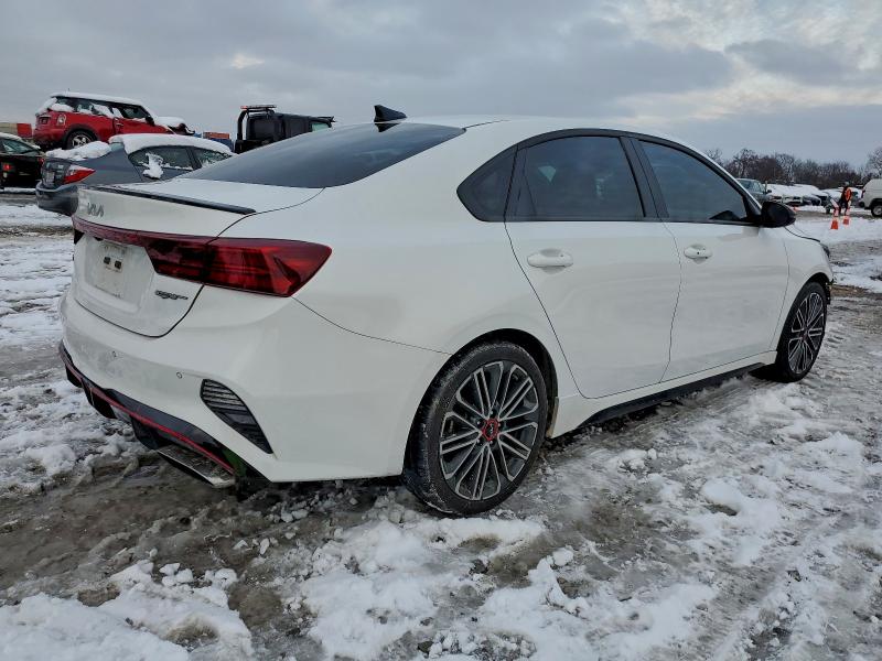 Photo 3 from auction – 2022 KIA FORTE GT with VIN 3KPF44AC3NE477597