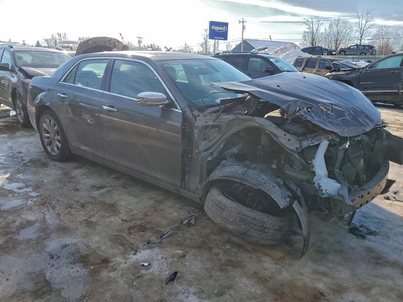 Photo 4 from auction – 2019 CHRYSLER 300 LIMITE with VIN 2C3CCAKG6KH578174