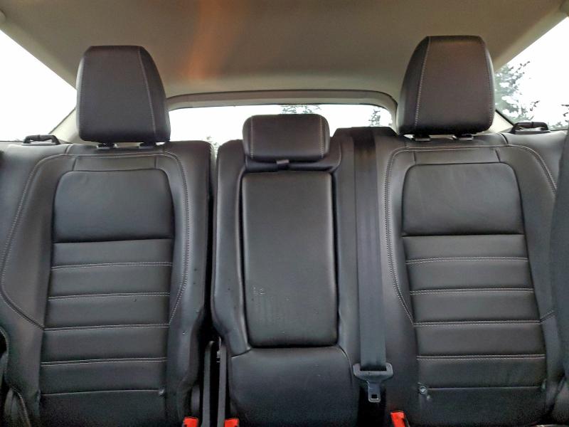 Photo 10 from auction – 2018 FORD ESCAPE TIT with VIN 1FMCU9J99JUC60700