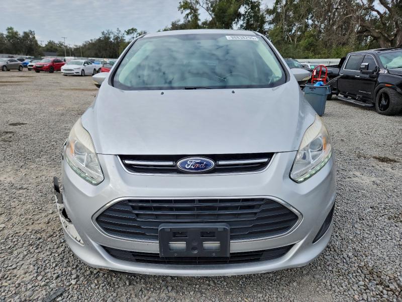 Photo 5 from auction – 2017 FORD C-MAX SE with VIN 1FADP5AU7HL115500
