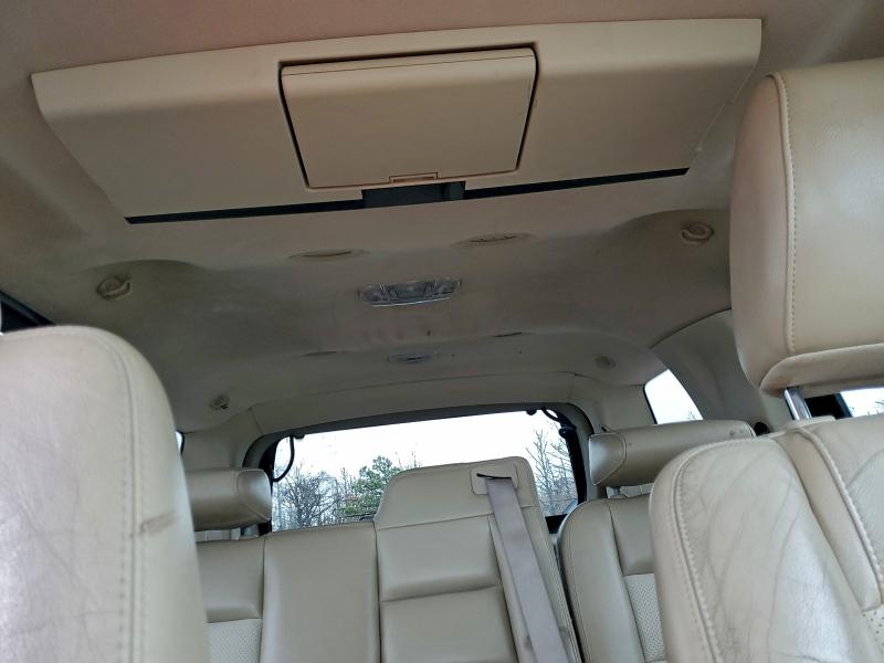 Фото 10 с аукциона – 2010 FORD EXPLORER L с VIN 1FMEU7F82AUA42837