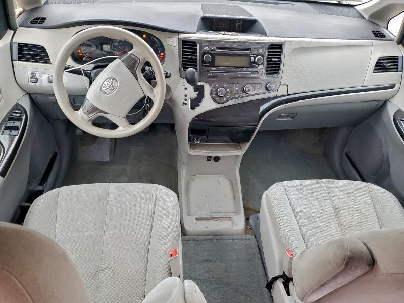 Фото 8 с аукциона – 2012 TOYOTA SIENNA с VIN 5TDZK3DC1CS185040
