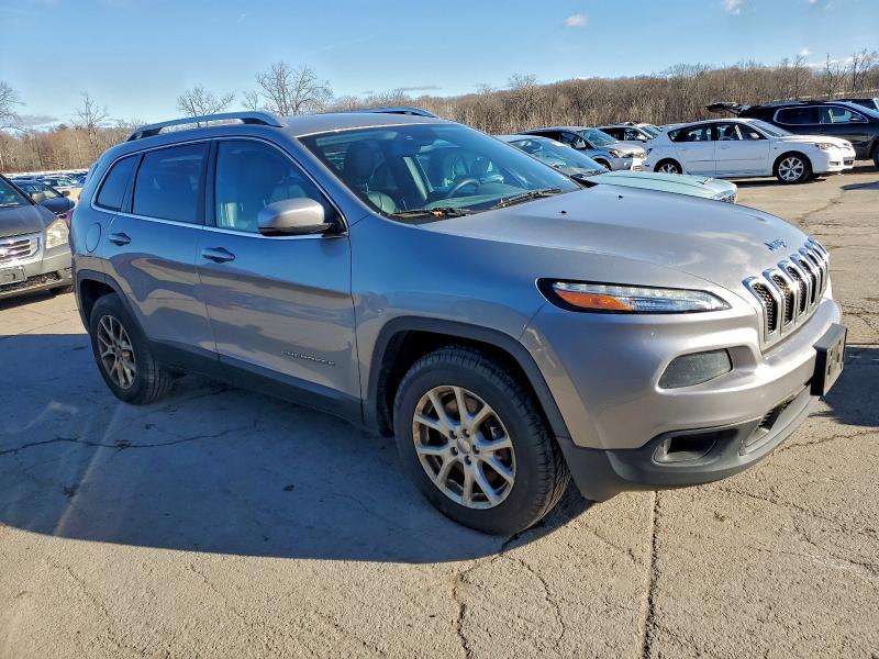 Photo 4 from auction – 2017 JEEP CHEROKEE L with VIN 1C4PJMCB4HW587943