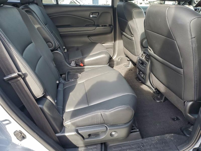 Photo 11 from auction – 2022 HONDA PILOT TOUR with VIN 5FNYF6H60NB042058