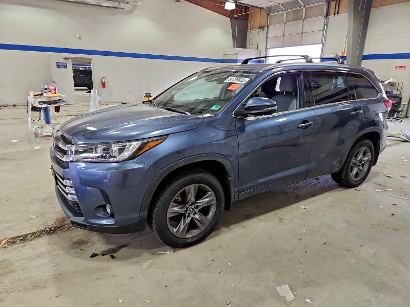 TOYOTA HIGHLANDER 2019 with VIN 5TDDZRFH1KS990231 - Photo from auction