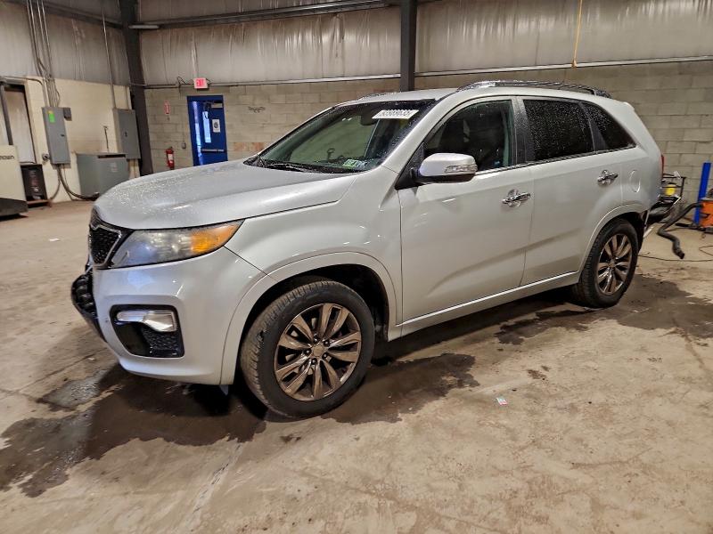 KIA SORENTO SX 2011 with VIN 5XYKW4A24BG095366 - Photo from auction